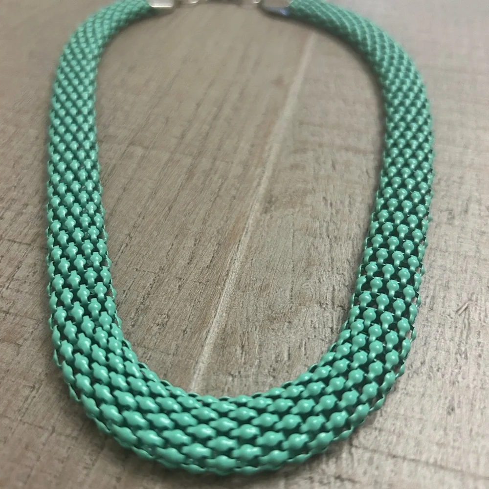 Vintage Green Braided Necklace - Picture 3 of 5